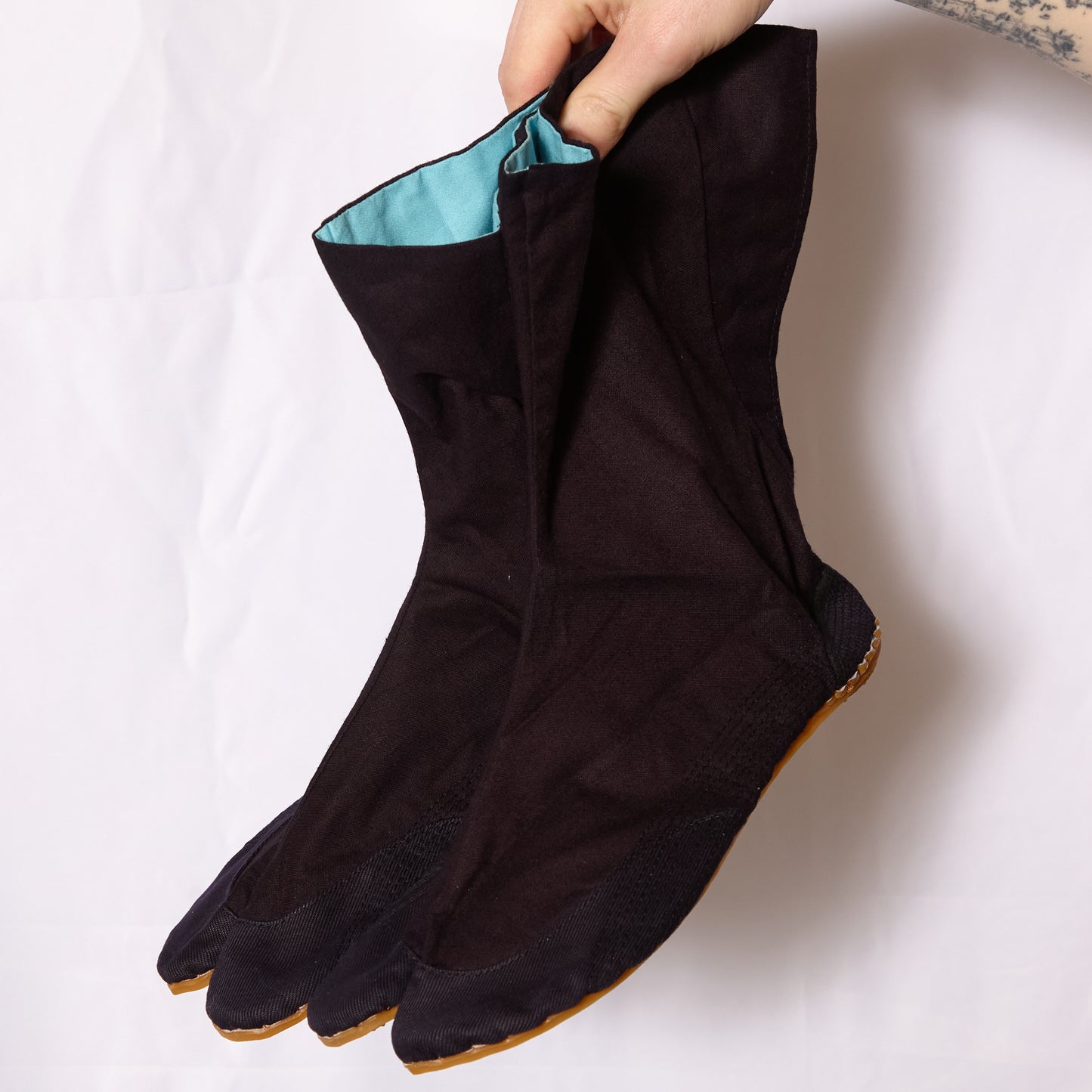 Traditional Workmans Japanese Tabi Shoes In Navy Cotton With Gum Sole