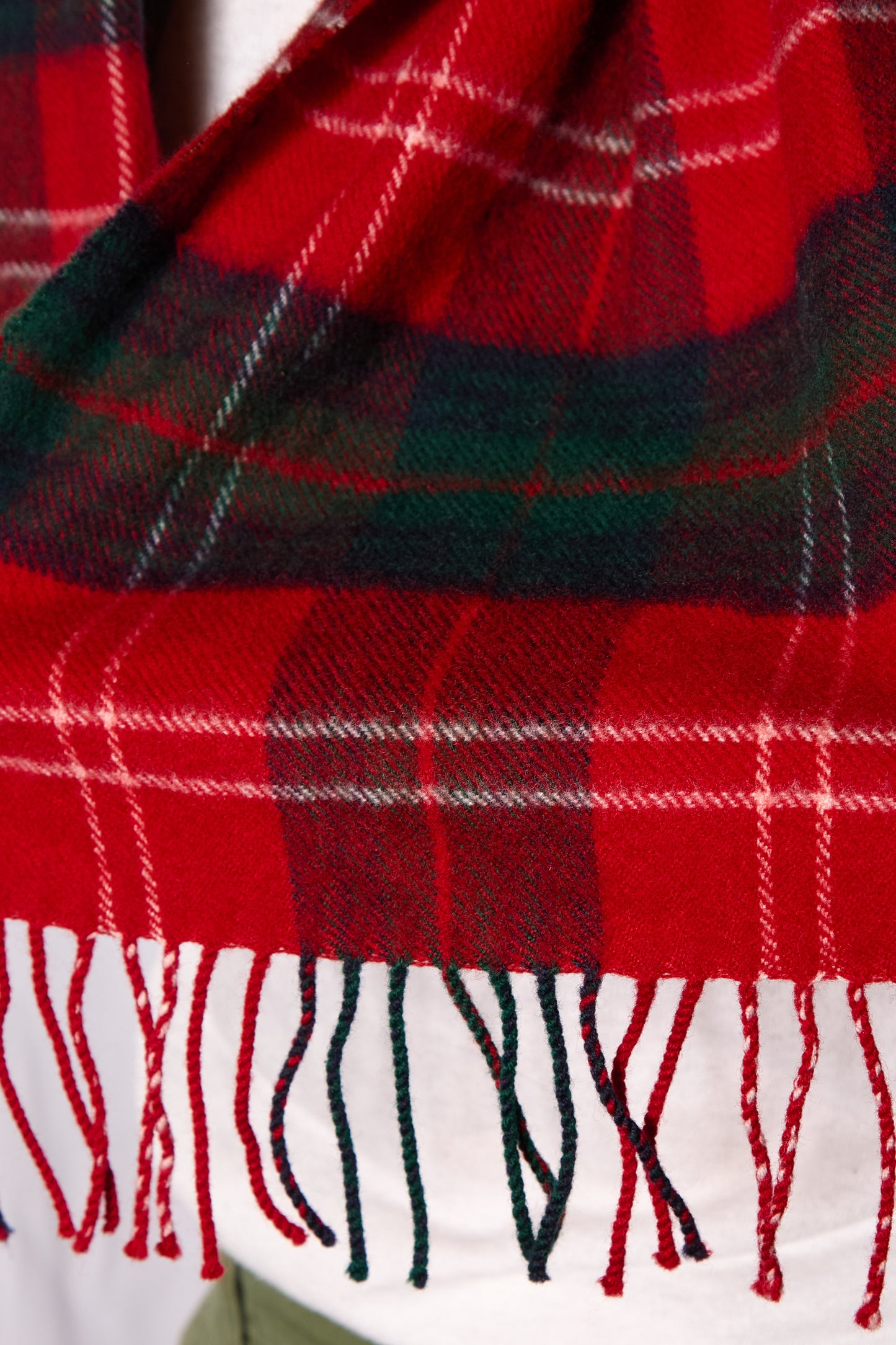 Vintage 1940s Style Woolen Tartan Scarf