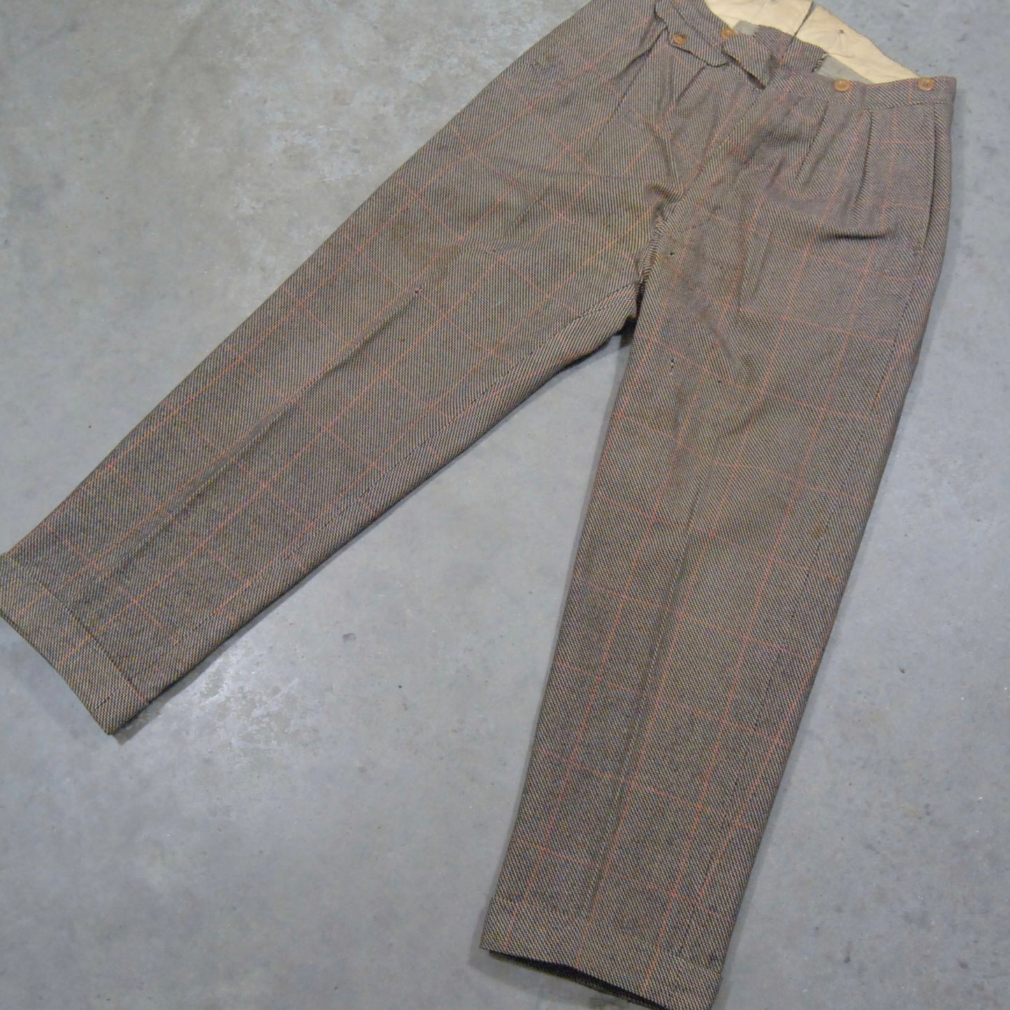 British 1930s Windowpane Three Piece Suit