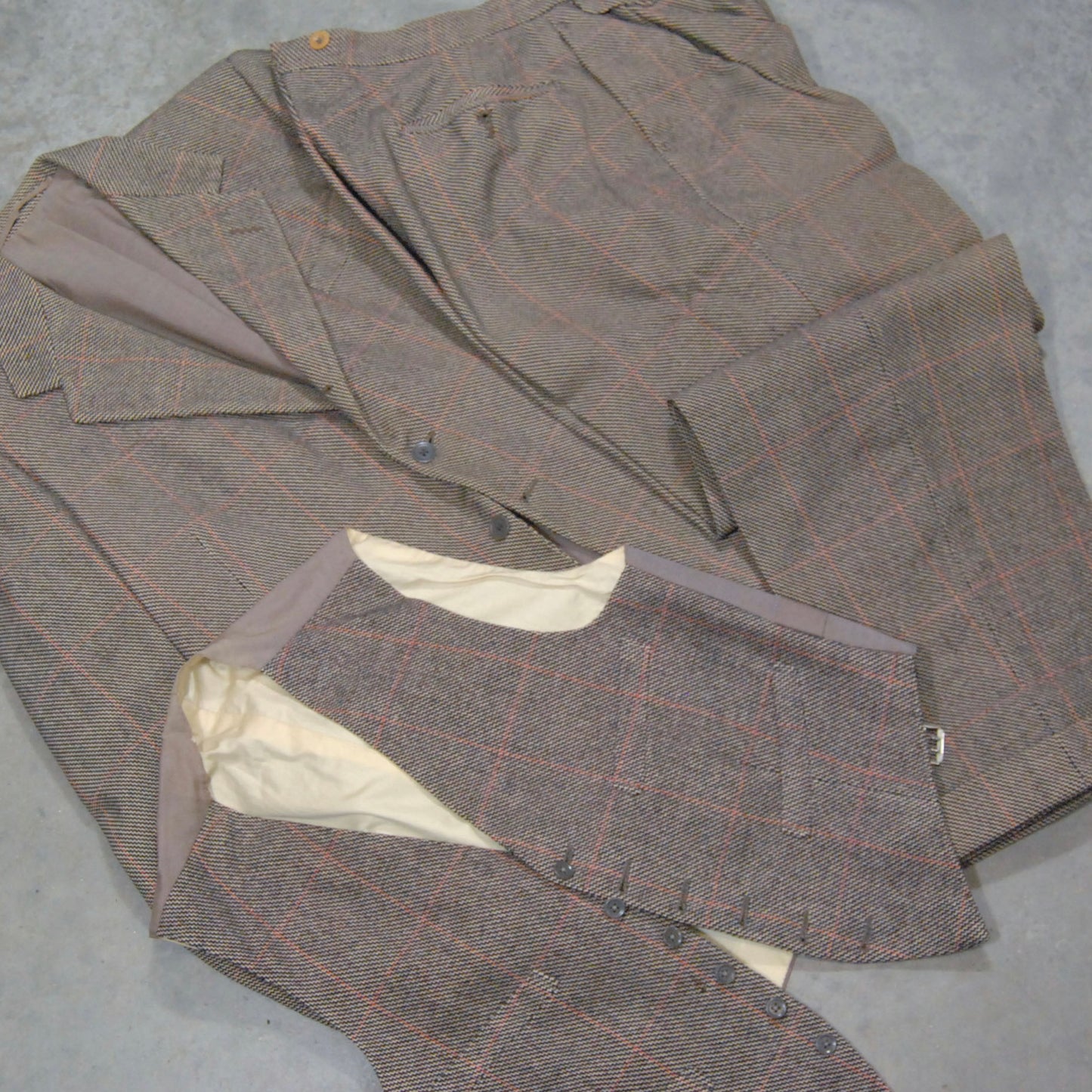British 1930s Windowpane Three Piece Suit