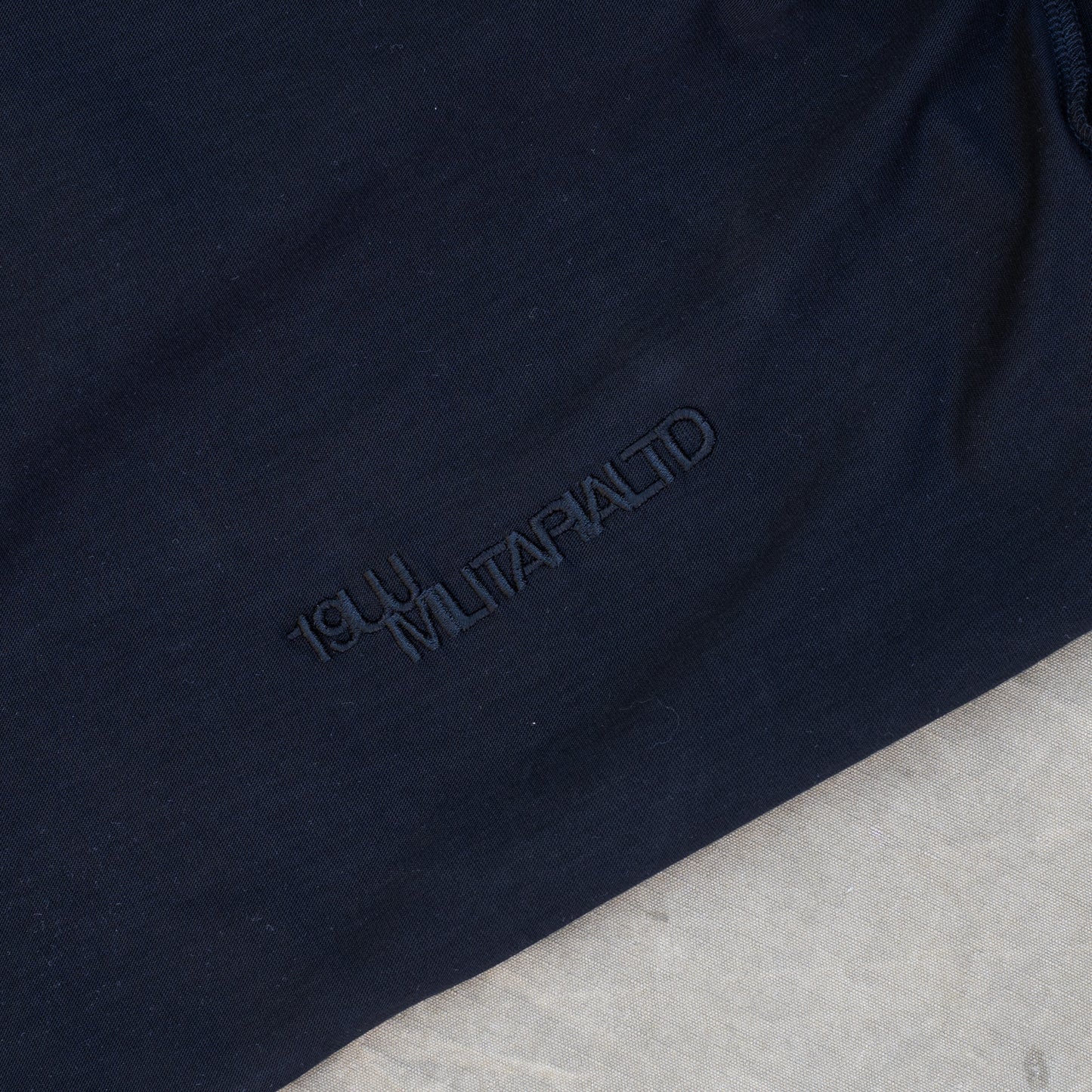 SPELLOUT Tee INSIDE OUT- Black