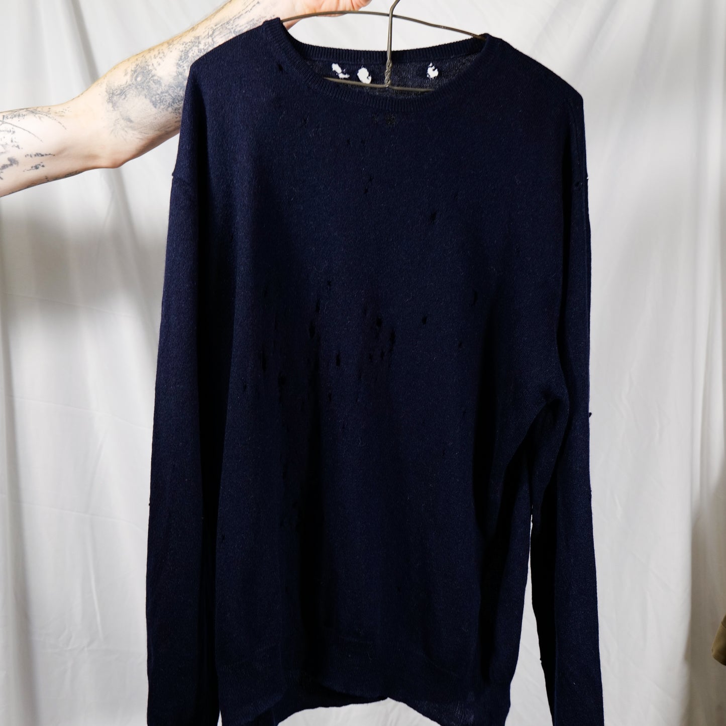 Claw Distress Lightweight Woolen Jumper