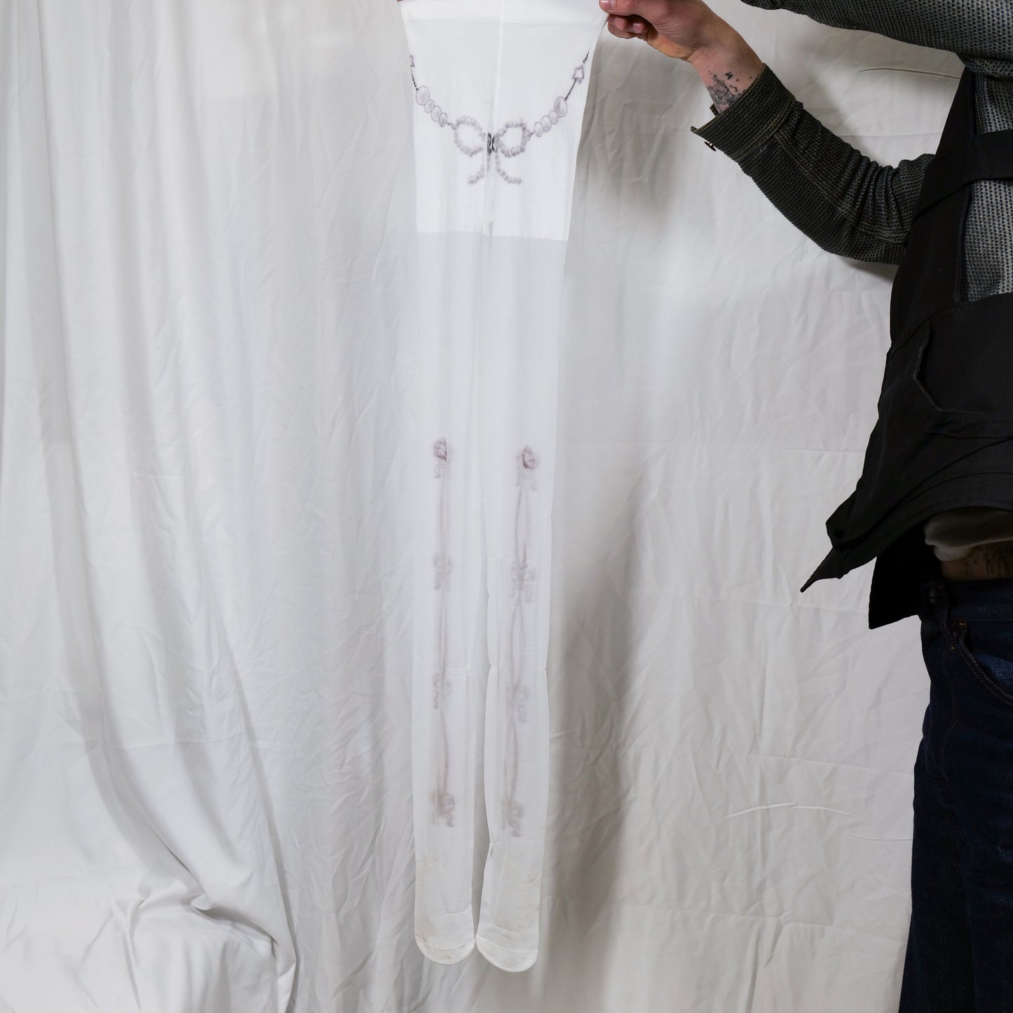 Barricades9999 Necklace Drawing Stockings