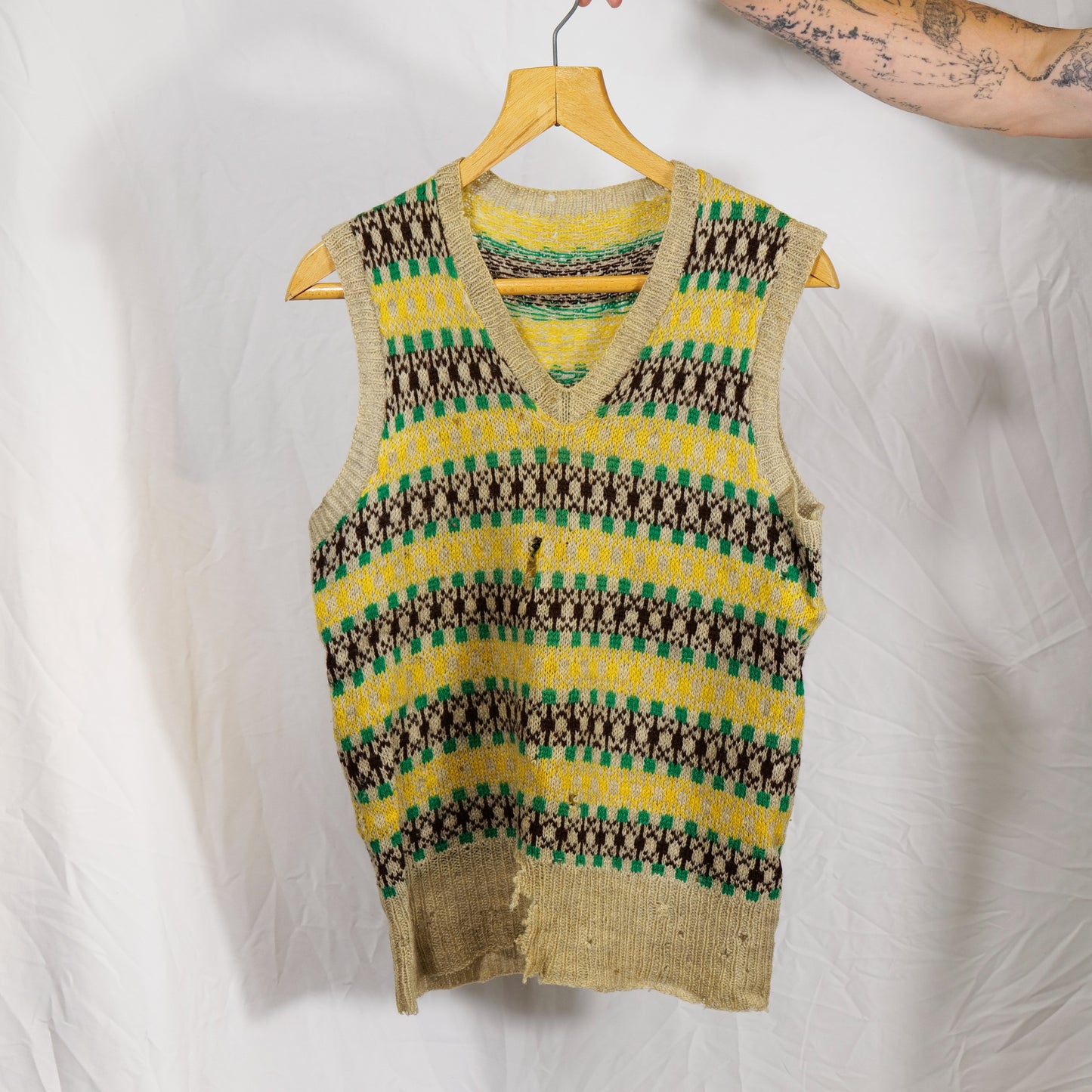 RARE Thrashed & Distressed 1940s Fair Isle Knitted Vest