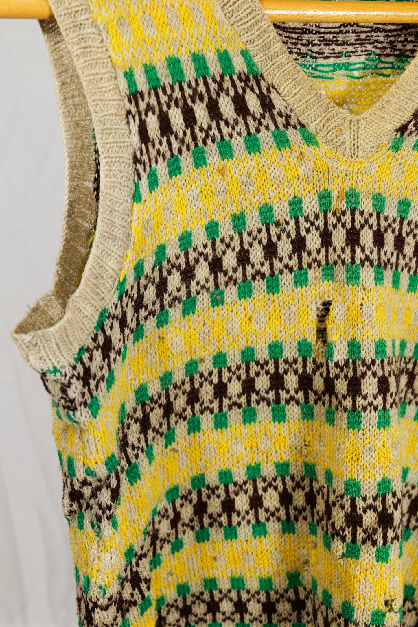 RARE Thrashed & Distressed 1940s Fair Isle Knitted Vest
