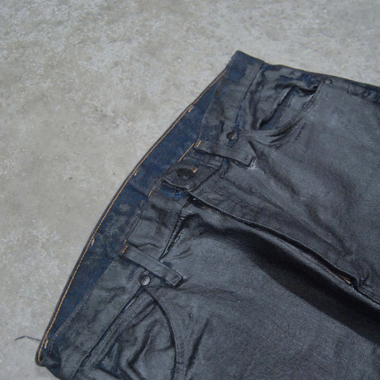 .- -.. -- .. ... ... .. -- -. (ADMISSION) #1 Overdyed Painted Denim