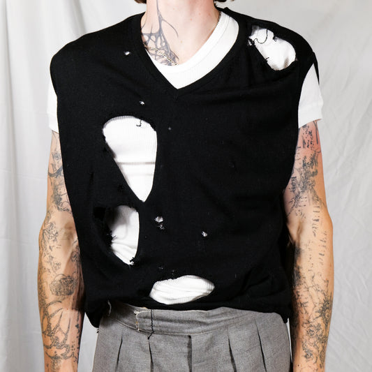 Crazy Distress Sleevless Knit