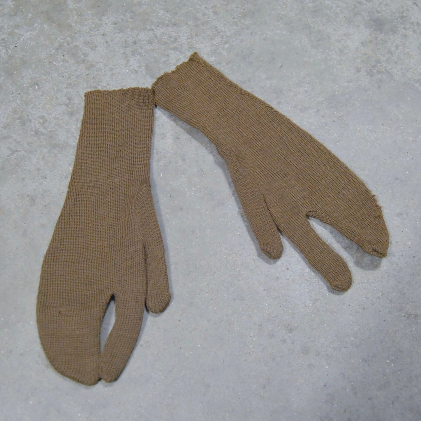 British Army WW2 Woolen Trigger Gloves