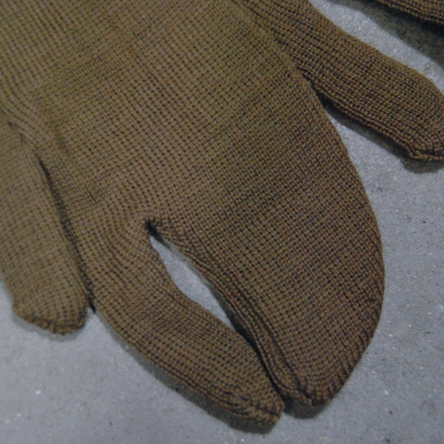 British Army WW2 Woolen Trigger Gloves