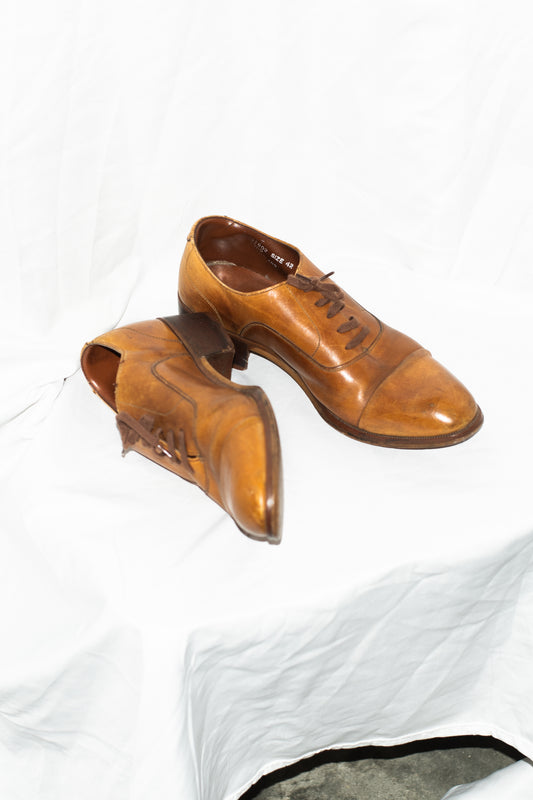 1970s Pointed Heeled Gents Oxfords