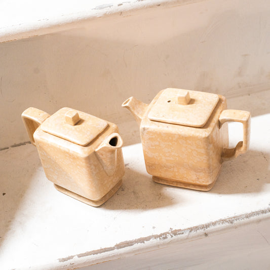 British Art Deco 1930s Twin Tea Pot Set (USEABLE FOR DRINKING USE)