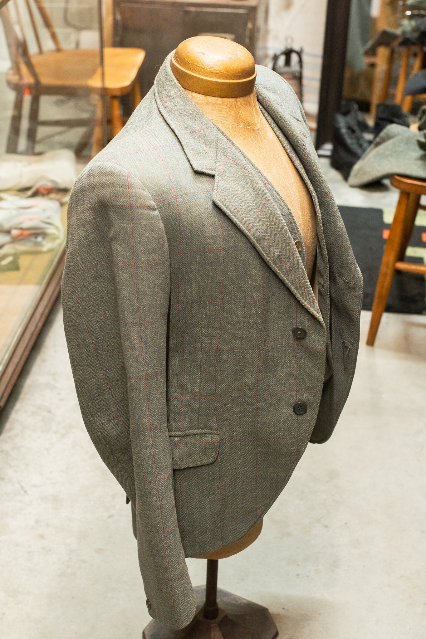 CC41 1940s Two Piece Scottish Kilt Suit Set In Windowpane Tweed