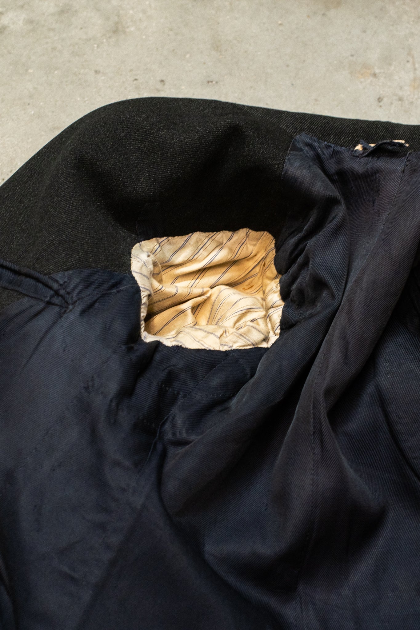 British 1930s Whipcord Hacking Jacket Raglan Lapels