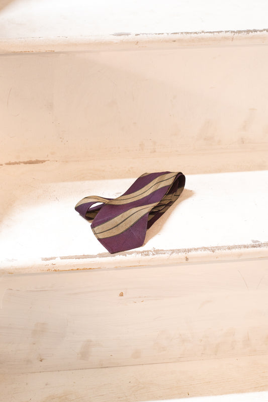 French 1930s Tie Distressed Style