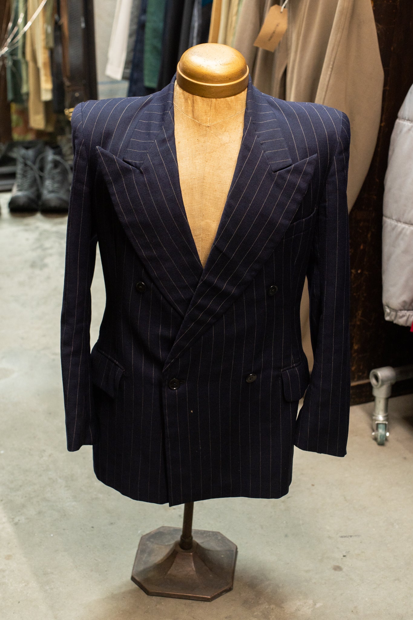 CC41 British 1940s DB Peak Lapel Blazer