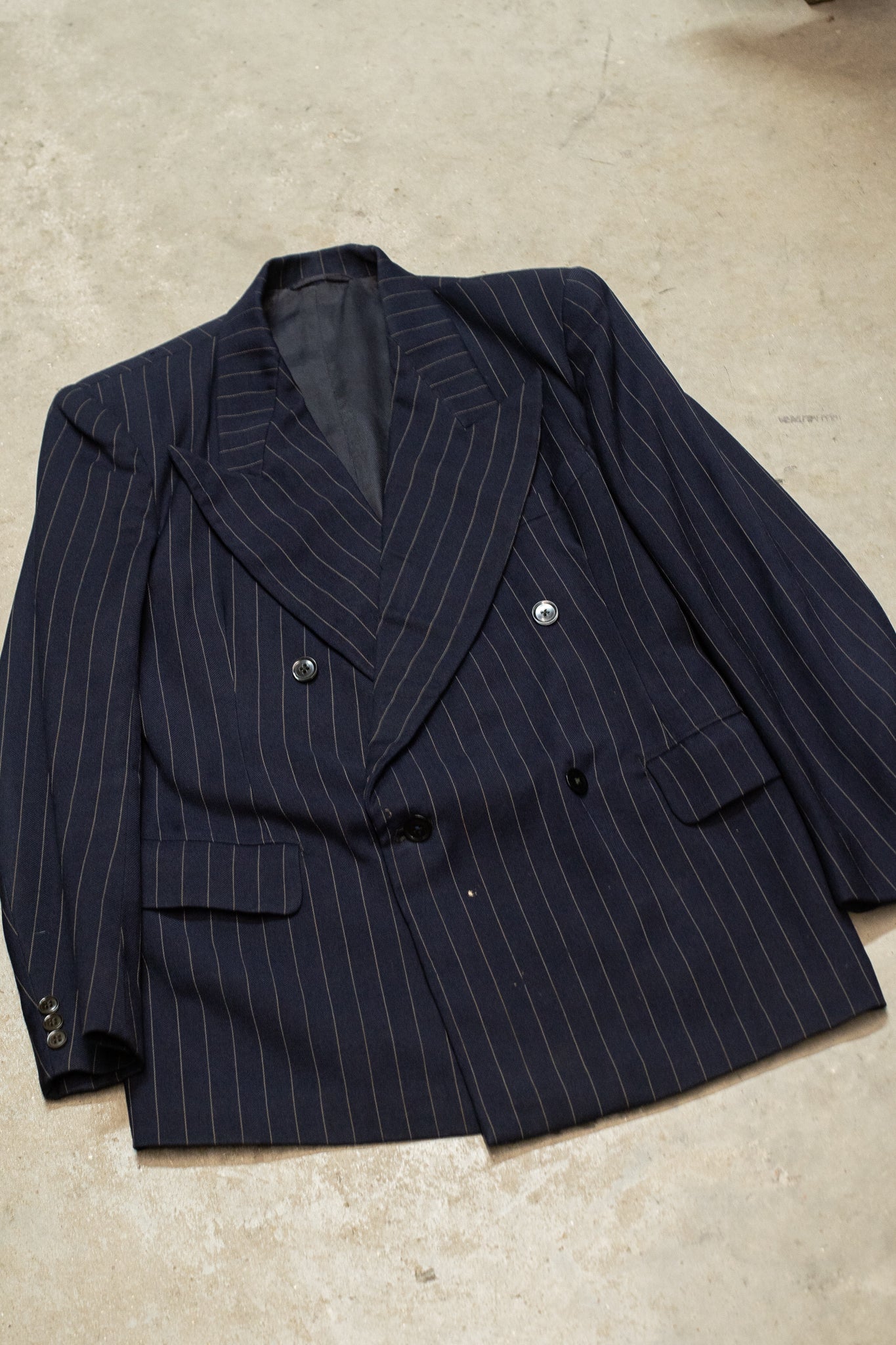 CC41 British 1940s DB Peak Lapel Blazer