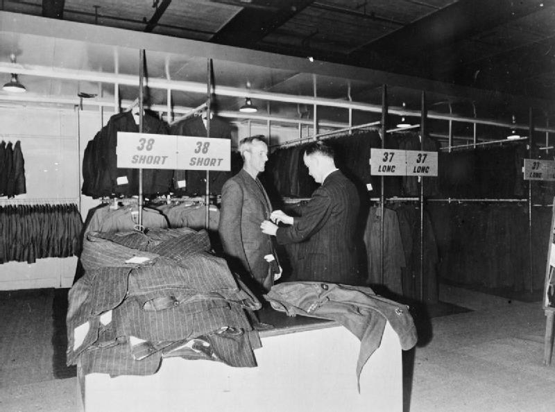 Post WW2 1950s Demobilisation Raglan Sleeve Rain Coat