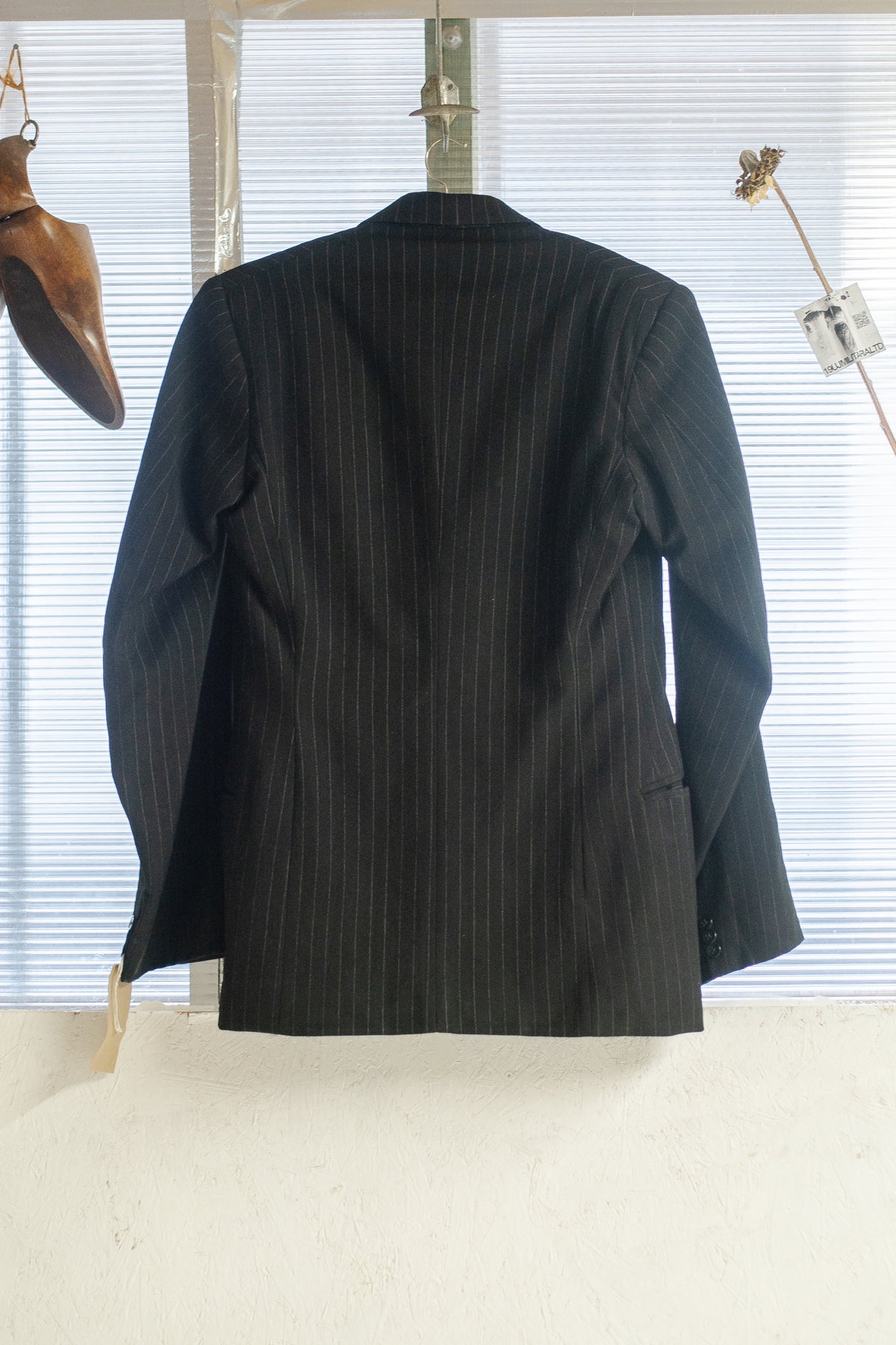 British 1940s Single Breasted Notch Lapel Pinstripe Black Woolen Blazer