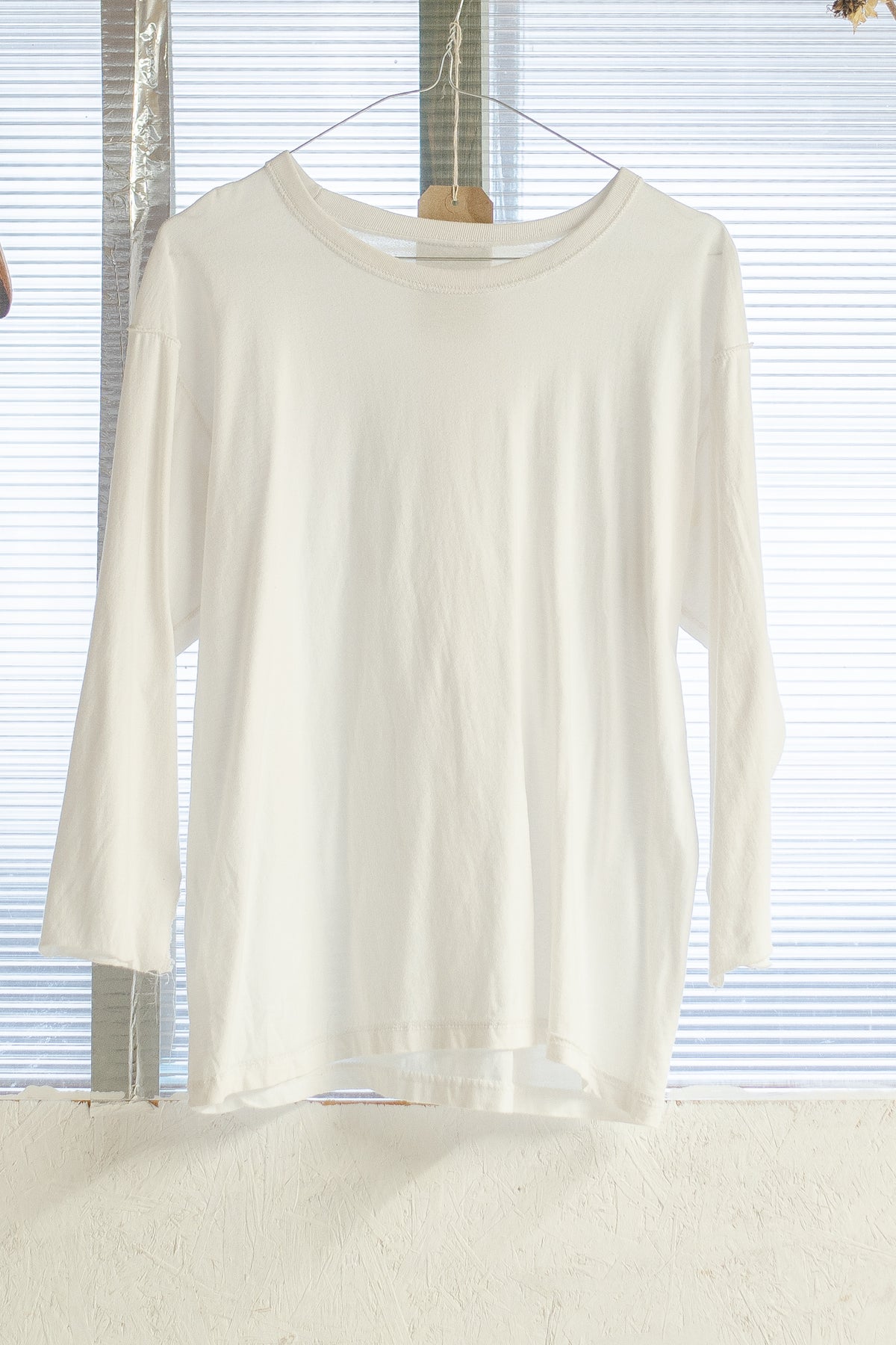 Cut Off Sleeve White 100% Cotton Longsleeve