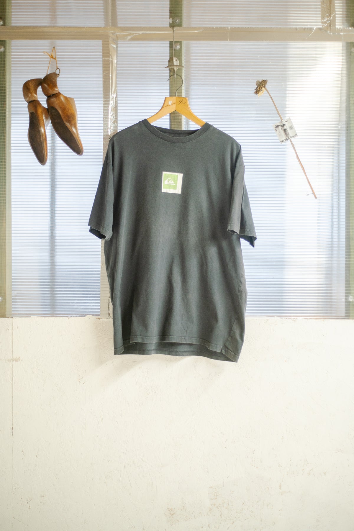 Faded 2000s Quiksilver Surfer Tee