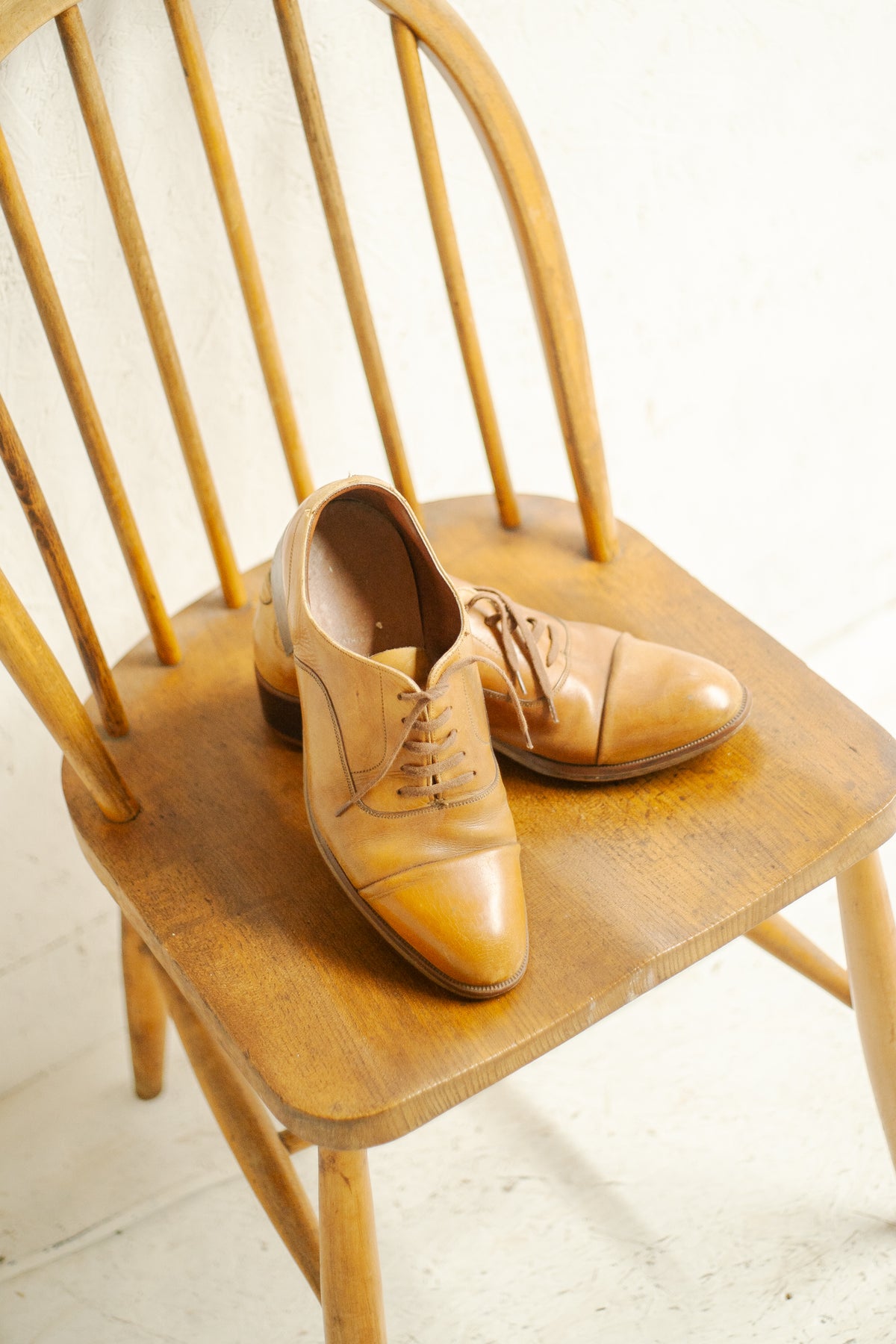 Vintage 1970s Cuban Heel Pointy Oxford Shoes EU42