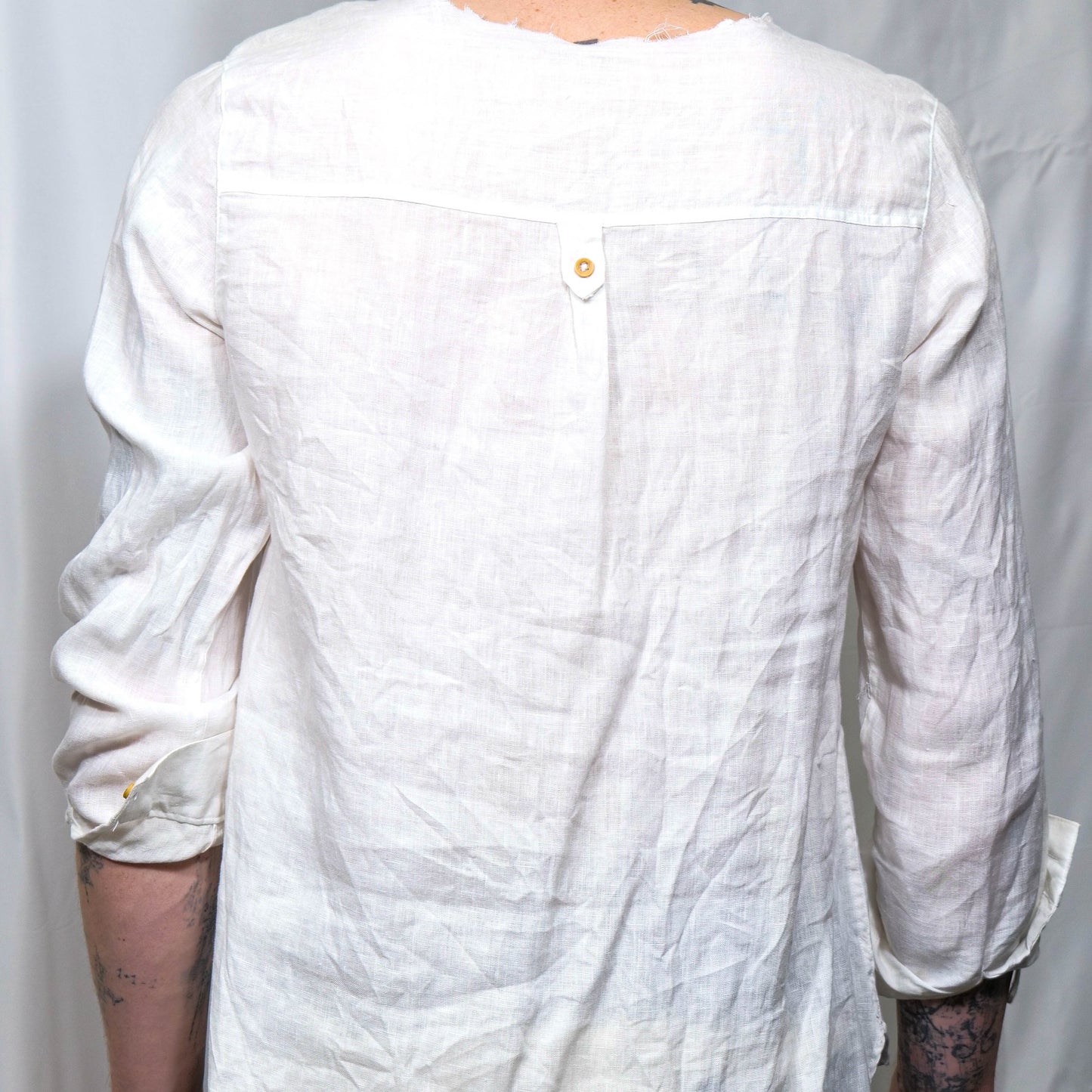 British Linen Shirt With British Made Horn Buttons