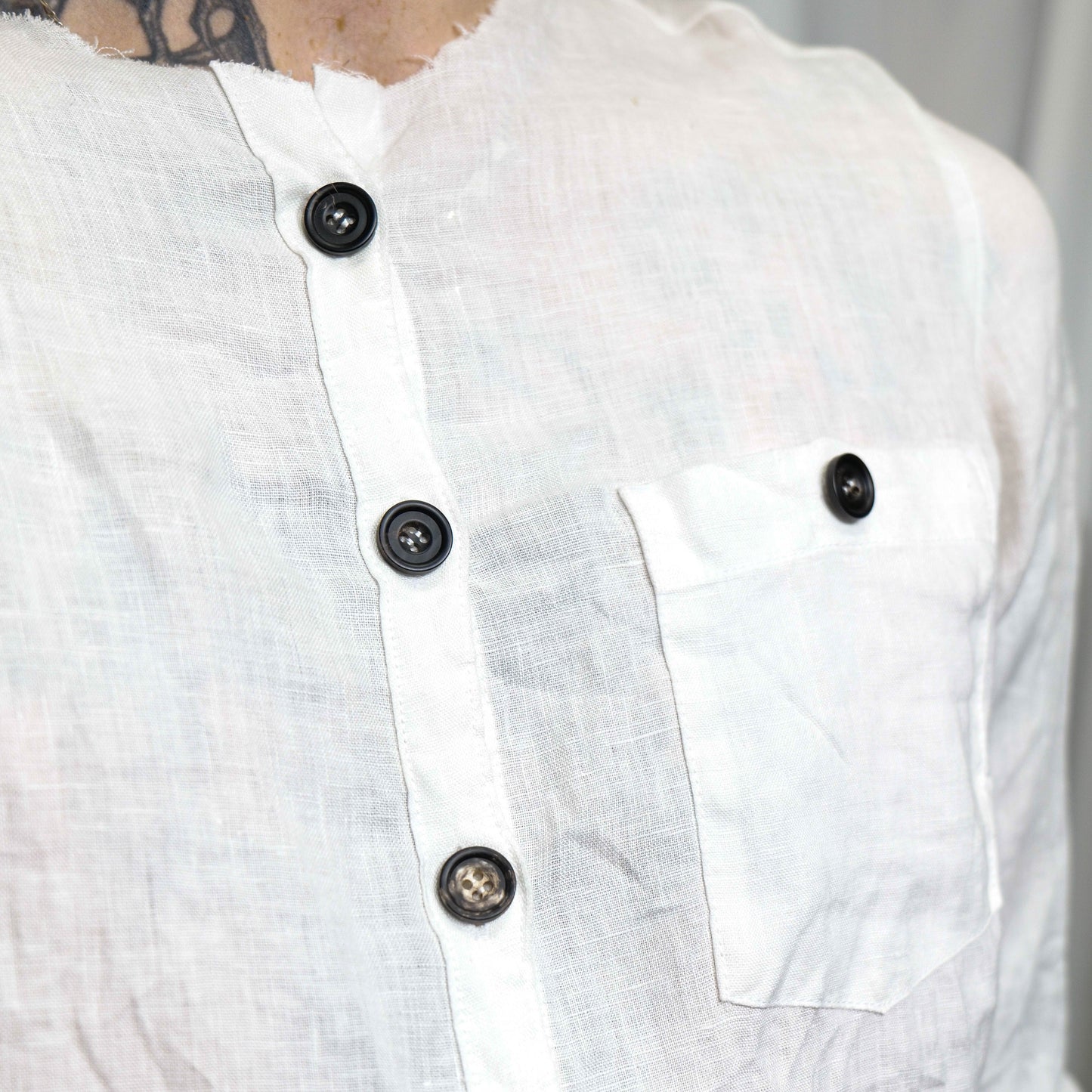 British Linen Shirt With British Made Horn Buttons