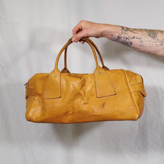 British 1950s 1960s Leather Duffel Bag With Lightning Zipper