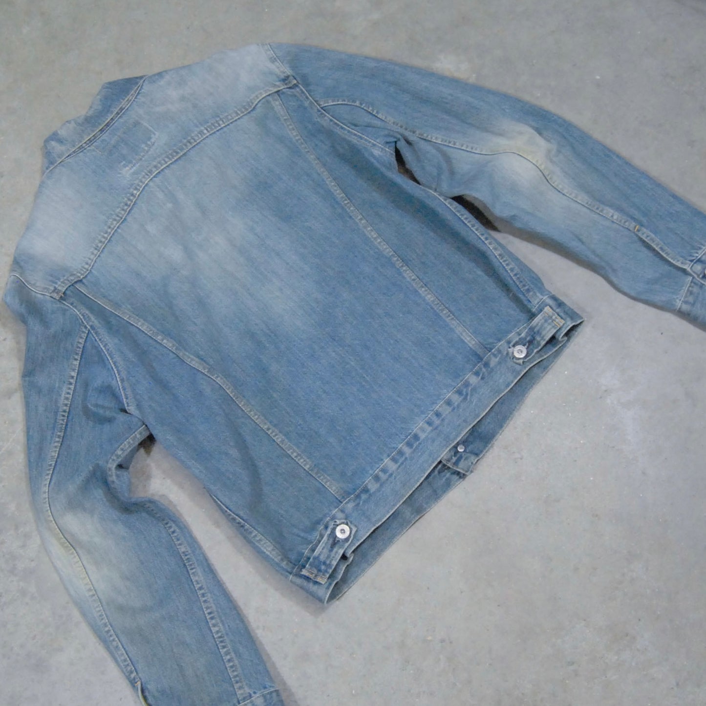 Mud Stain 90/2000s Faded Denim Jacket