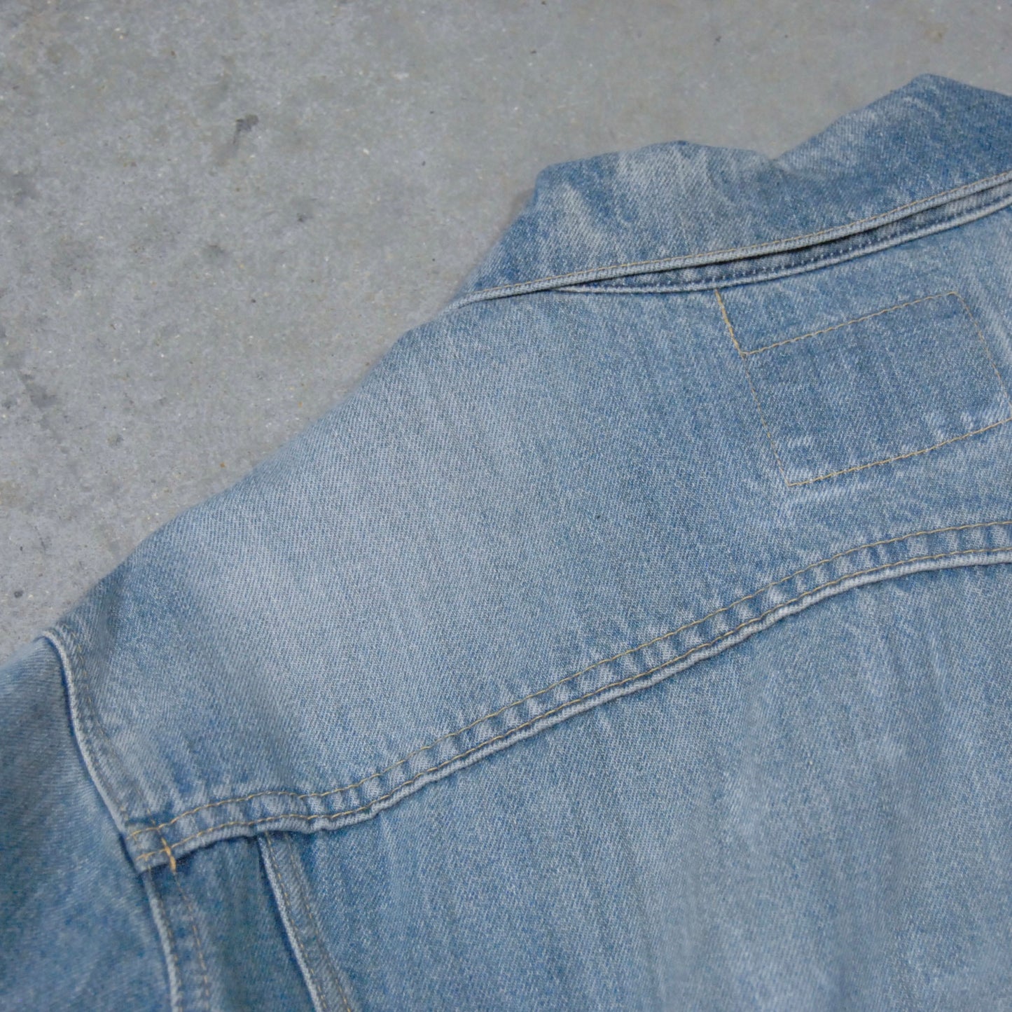 Mud Stain 90/2000s Faded Denim Jacket